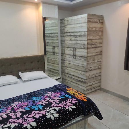 Hotel Rb Palace Индаур Экстерьер фото