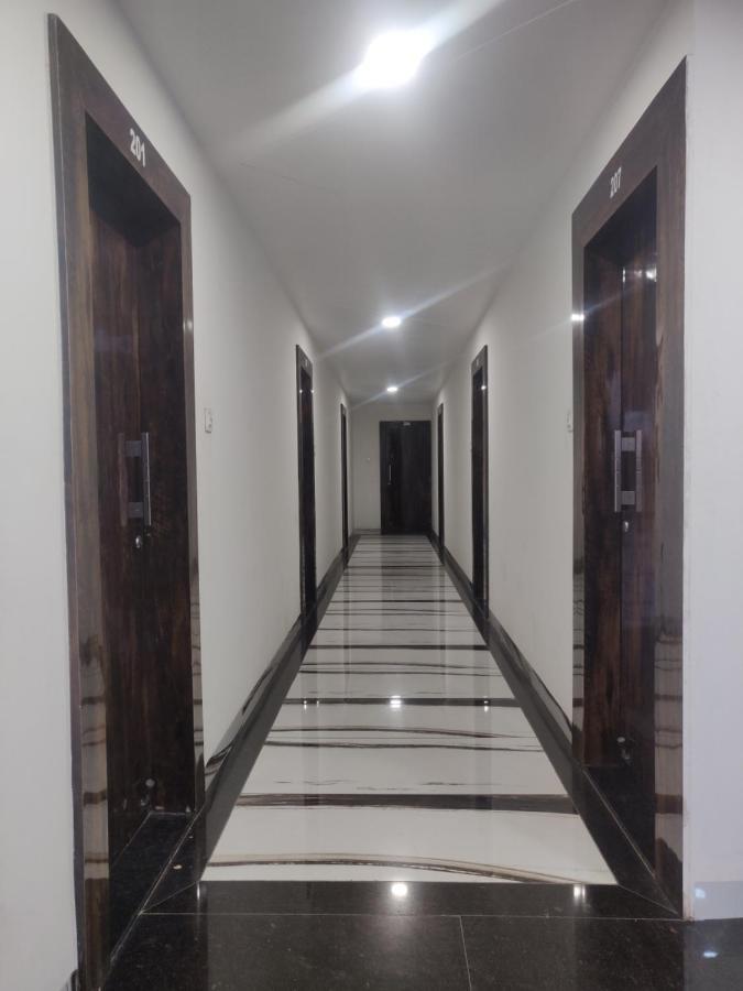 Hotel Rb Palace Индаур Экстерьер фото