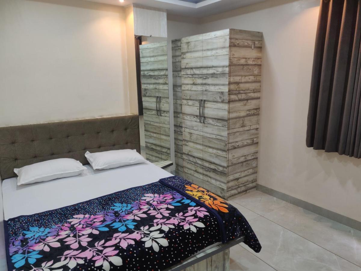Hotel Rb Palace Индаур Экстерьер фото