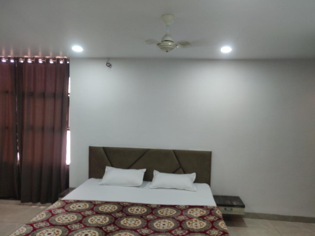Hotel Rb Palace Индаур Экстерьер фото